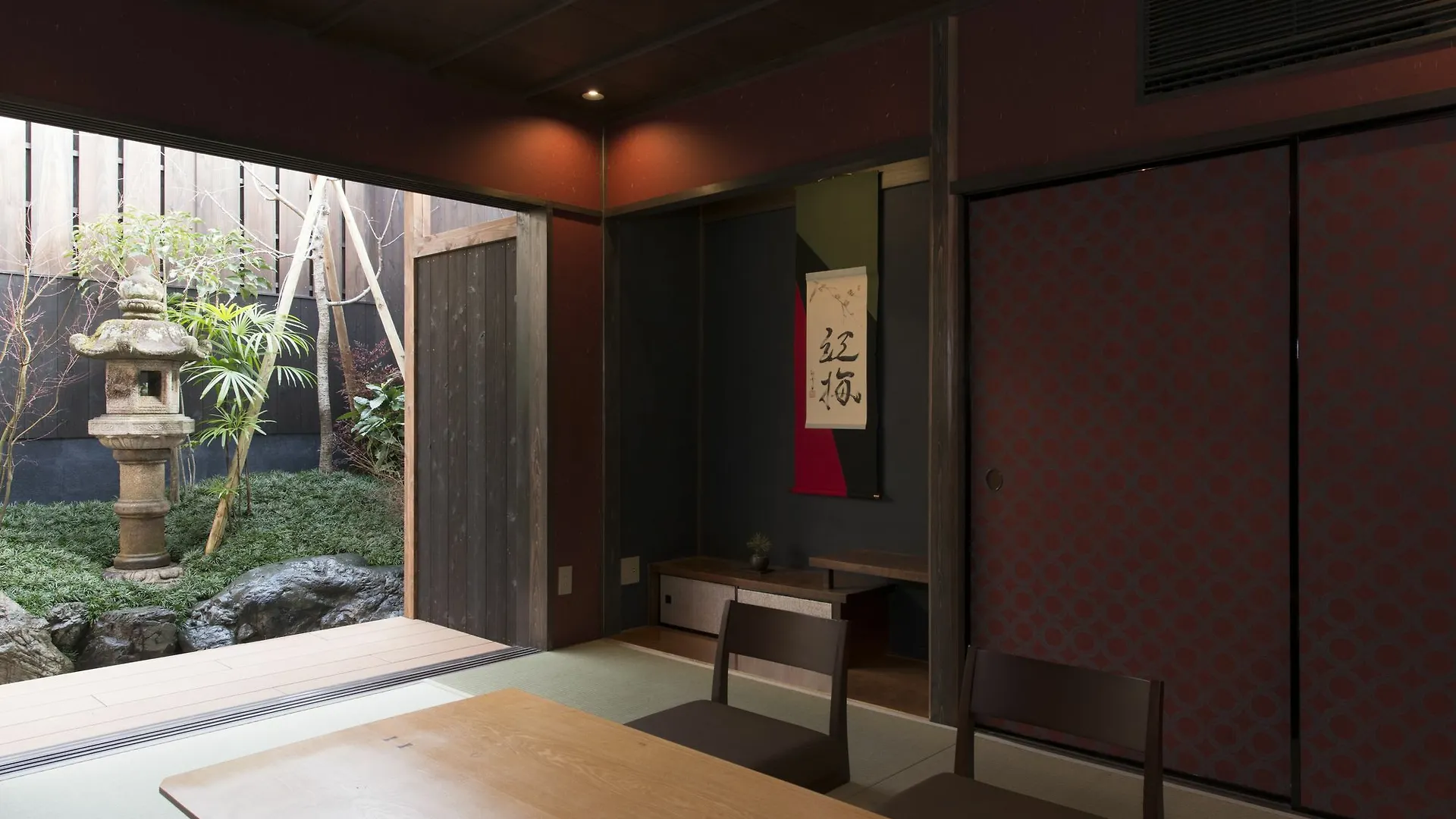 Kamishichiken Oku Hotel Kyoto
