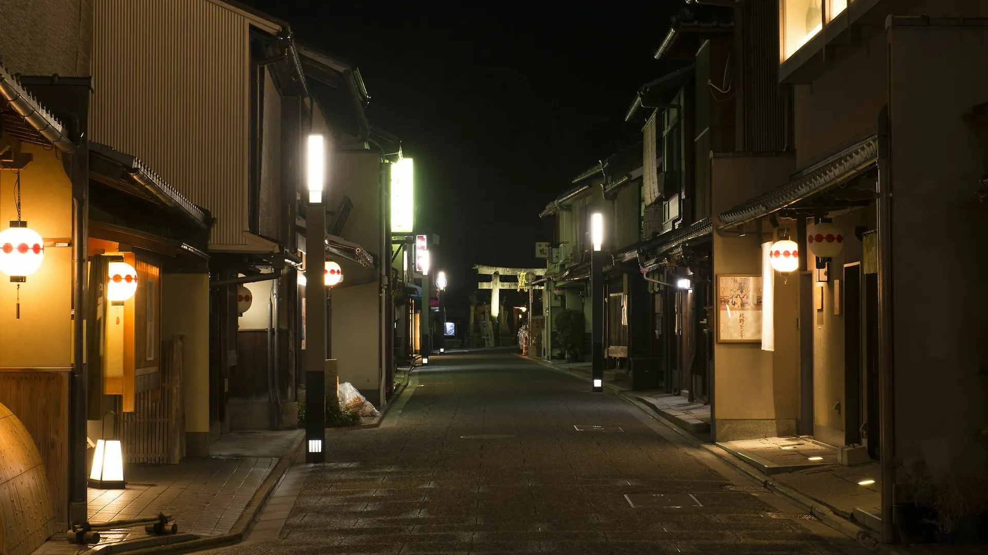 Kamishichiken Oku Hotel Kyoto Japan