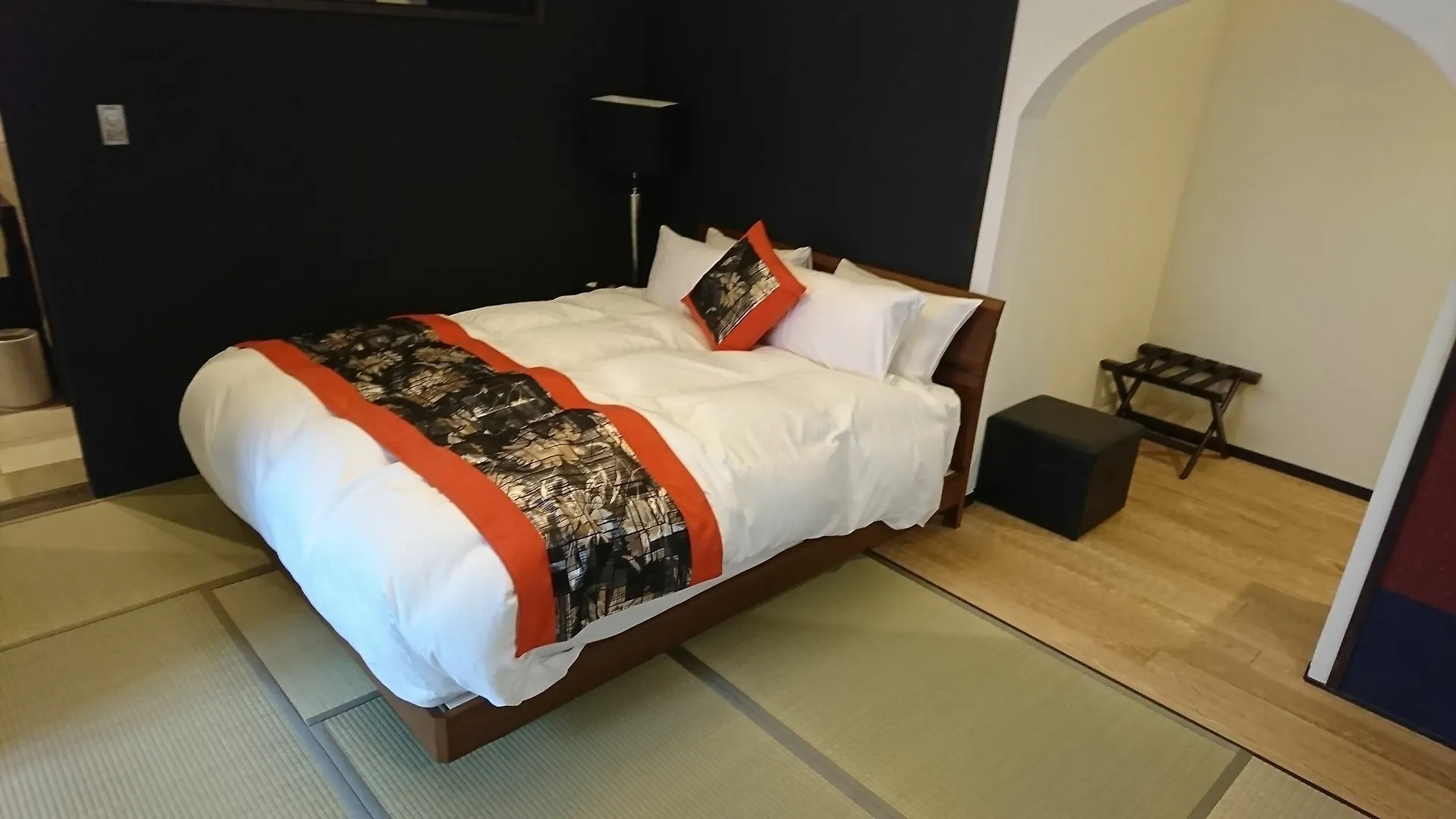 Kamishichiken Oku Hotel Kyoto
