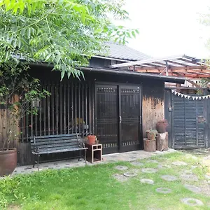 yomogi-guesthouse.nagoyajapanhotels.com/